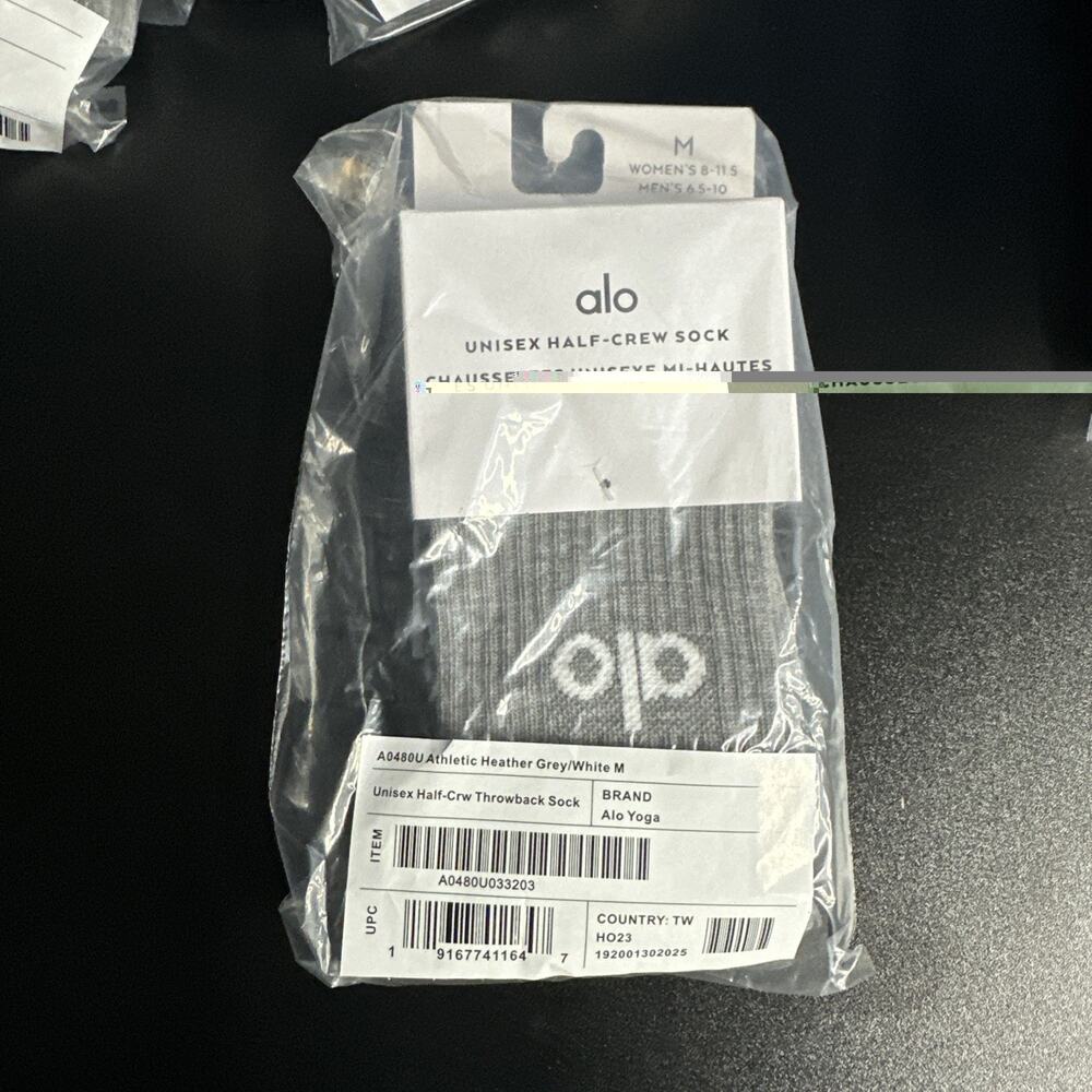 Alo Yoga Half-Crew Athletic Socks Heather Grey Size M